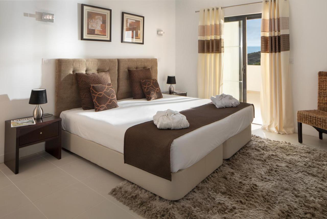 One-Bedroom Apartment with Sea View